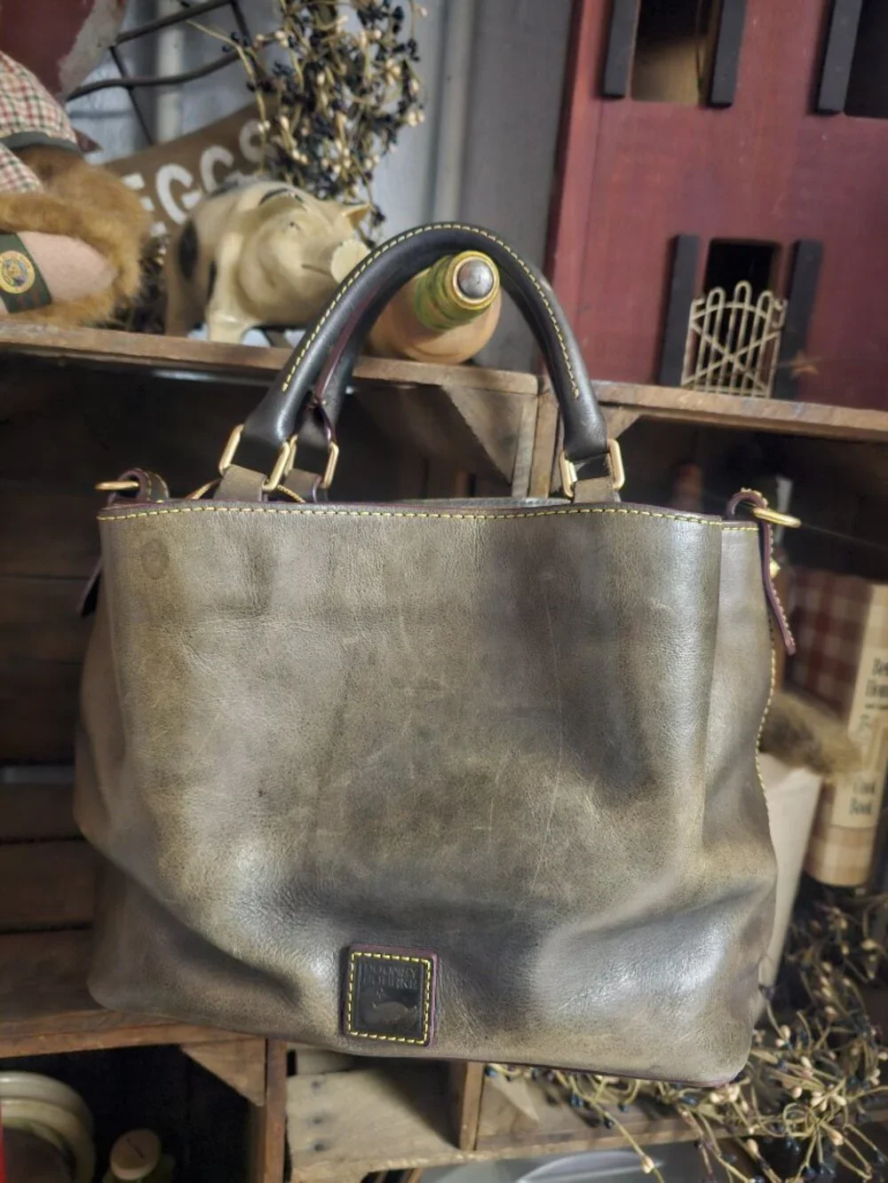 Dooney and bourke - Picture 7 of 7